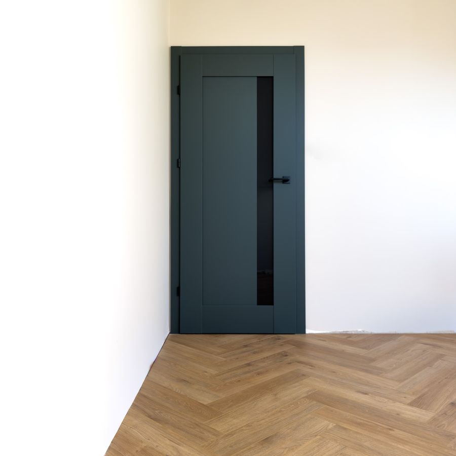 SPOKÓJ i ELEGANCJA. Ciemna oliwka i ciepły dąb.